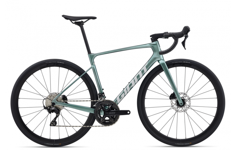 Giant Defy Advanced 2 (div. Größen/Farben)